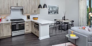AMLI Westside Gallery 32
