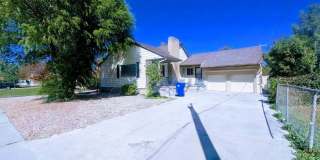 Huge home with 2 kitchens and 2 laundry rooms, PERFECT HOME TO SHARE!! Gallery 1
