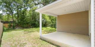 Like New in Heart of Crestview - AVAILABLE IN MAY! Gallery 29