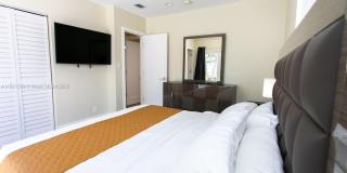 1120 N 13th Terrace Gallery 10