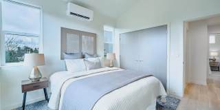 Seward Park Modern 2-Bedroom Home Gallery 17