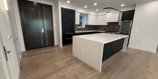 505 S Barrington Ave unit: 106 Gallery 11