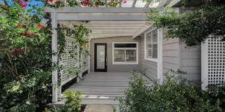 1122 E OAKWOOD STREET Gallery 1