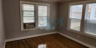 Great Hillcrest Find!  2Bedrooms & 1 Bathroom Pefect for UAMS Student(s) Gallery 24
