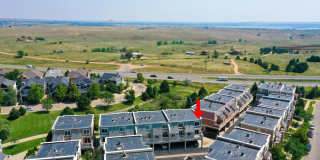 Bright & Beautiful 2-Level Condo in NoBo, available June 5th Gallery 33