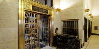 200 Carondelet Gallery 2