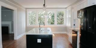 195 Tradd Street Gallery 16
