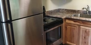 208 1/2 W Washington St - Unit A Gallery 1