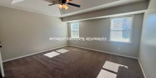 Ranch in Lee's Summit For Lease - Crisp, Clean and New! Gallery 9