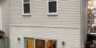 221 Ulysses St Gallery 13