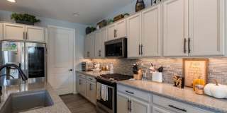 3 Bedroom, 2.5 Bath Gallery 15
