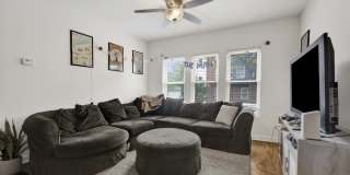1156 West Cornelia Avenue Gallery 1