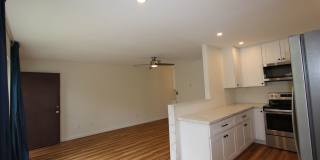Beautiful, recently remodeled 1 bedroom 1 bathroom condo available now - MOVE IN SPECIAL Gallery 8
