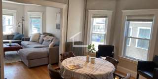 Charming 4 Bedroom-No Broker Fee Gallery 10