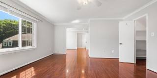 222 APPLE BLOSSOM Court Gallery 23