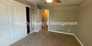 2 Bed/2.5 Bath Townhome, 1102 sq ft, 1811 S Quebec Way #236 Gallery 23