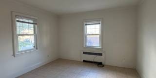 28 Knopf St Gallery 1