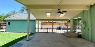 Charming 3 Bedroom in Historical Tower District Gallery 41