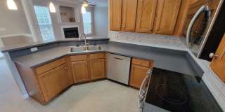 4 Bedroom, 2.5 Bath Home Available in Hammett Grove Neighborhood Gallery 16