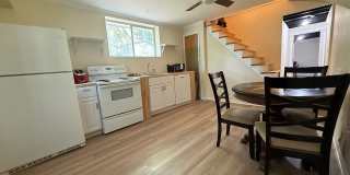 Room in 5 Bedroom Home in College Park Gallery 16