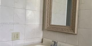 2607 NE 8th Ave Gallery 13