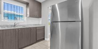 6940 NW 6th Ct Gallery 16