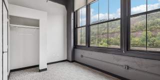 1627 on the Strip Gallery 34