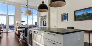 1132 W Adams Street Gallery 6