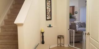 3/2 Townhouse Near University Parkway Gallery 4