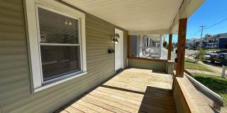 Elegant 3-Bedroom Home with Designer Finishes & Private Backyard! Gallery 5