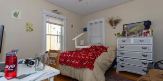 Brighton 3 Bedroom Available 9/1 Gallery 10