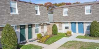 The Townhomes at River's Gate Gallery 24