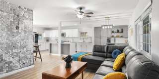 2207 North 28th Place Gallery 1