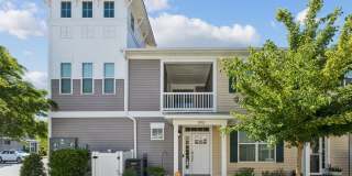 End Unit 2BR Condo with Garage, Balcony & Open Living Gallery 1