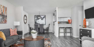The Pointe at Canyon Ridge Apartments Gallery 2