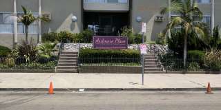 926 N Ardmore Ave Gallery 1
