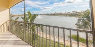 Brand new Construction Coach Home in Paloma Overlooking the Lake! Gallery 6