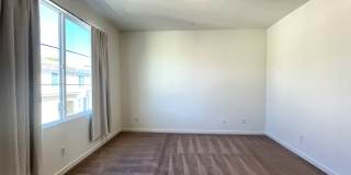 2 bed, 2.5 bath located in Corona, CA! Gallery 22
