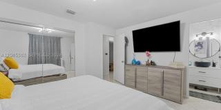 9508 N Military Trl Gallery 14