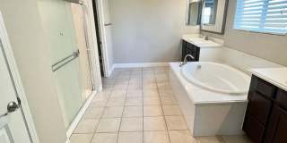 Elegant and Spacious Home with Pool & Park Views in Prime Roseville Location! Gallery 15