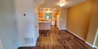 322 NE Whitman St Gallery 3