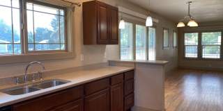 STUDENTS WELCOME! Charming 3 Bed 2 Bath Single Family Home in Old Town Gallery 24