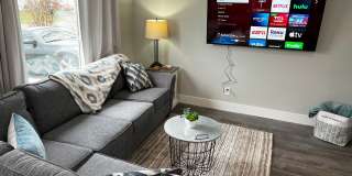Fully Furnished rental with excellent central location in North cincinnati Suburbs Gallery 42