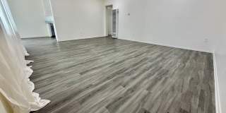 Spacious 2BD with Private Laundry Room, Garage Parking & Private Entrance Spacious 2BD with Private Laundry Room, Garage Parking & Private Entrance Gallery 4