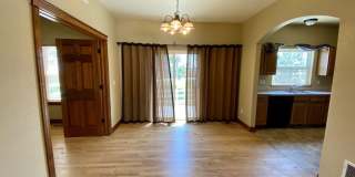 Spacious 4 bed 3.5 Bath in Maple Hill! Gallery 4