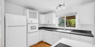 Spacious 4-Bedroom Layton Home with Finished Basement and 2-Car Garage Gallery 8