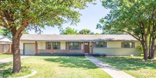 Spacious 3 bed 2 bath Home Gallery 1