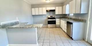 2802 40th Street Gallery 3