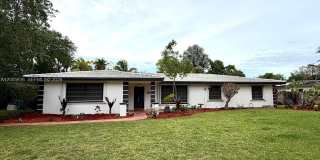 7625 SW 180th Ter Gallery 1