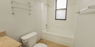 3708-3714 North Sheffield Gallery 14